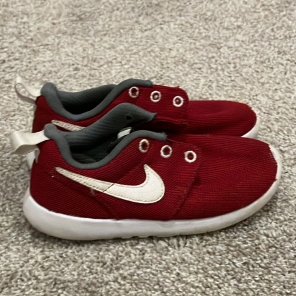 5 for $25🎈Nike shoes